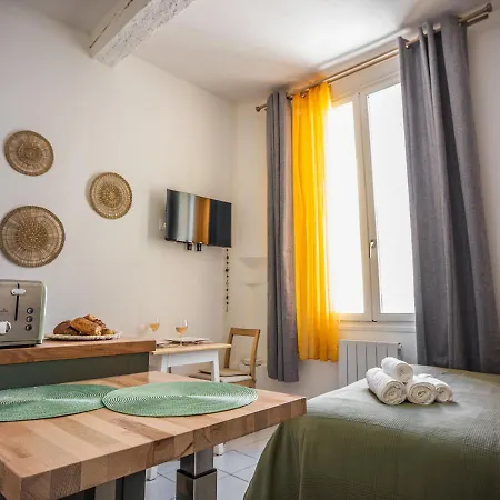 Le Nid De L'ecusson Apartament