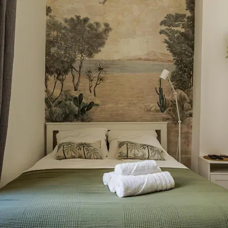 Le Nid De L'ecusson *